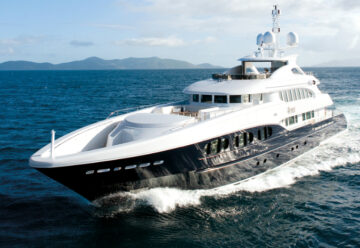 Edmiston sells 4You, Heesen Yachts