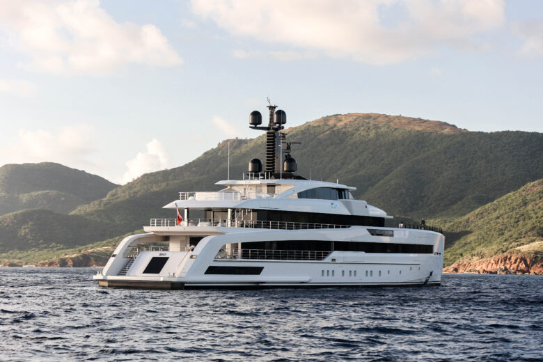 RIO was sold by TJB Super Yachts and TWW.