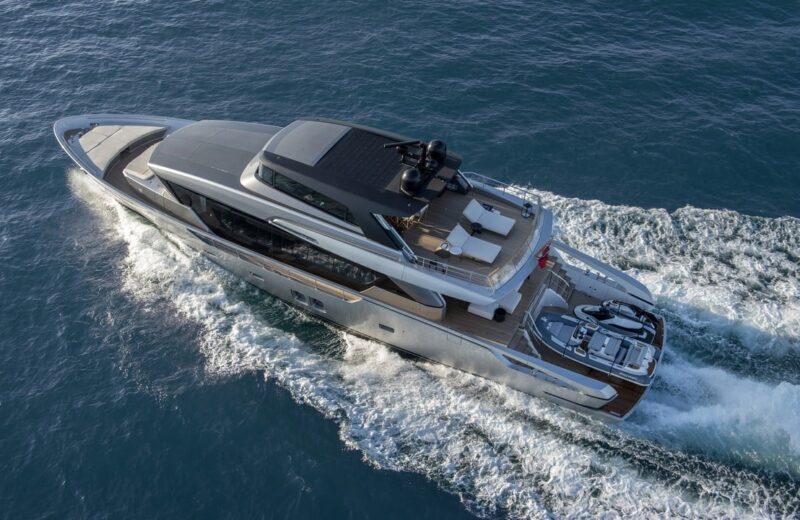 Sanlorenzo superyachts.