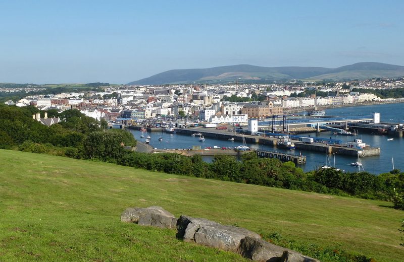 Corporate services provider Eximia has appointed yachts and jet expert James Porter as a senior manager.