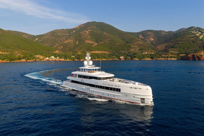 Eleonora Pitasso and Wim De Pundert sold their 50m Heesen Bijin in January 2026.